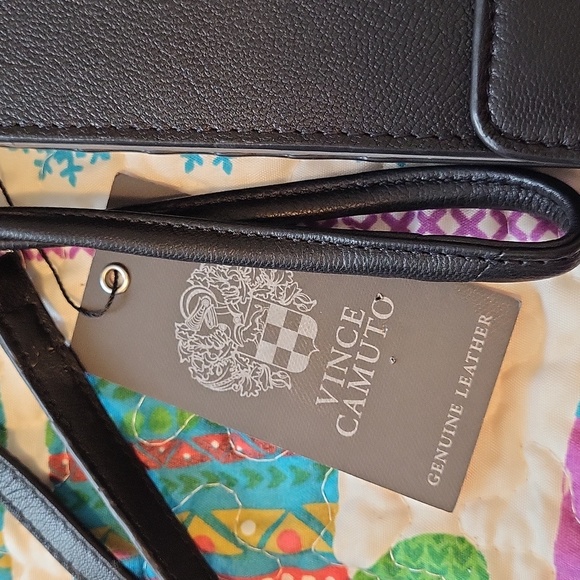 Vince Camuto Wallet - Picture 6 of 17